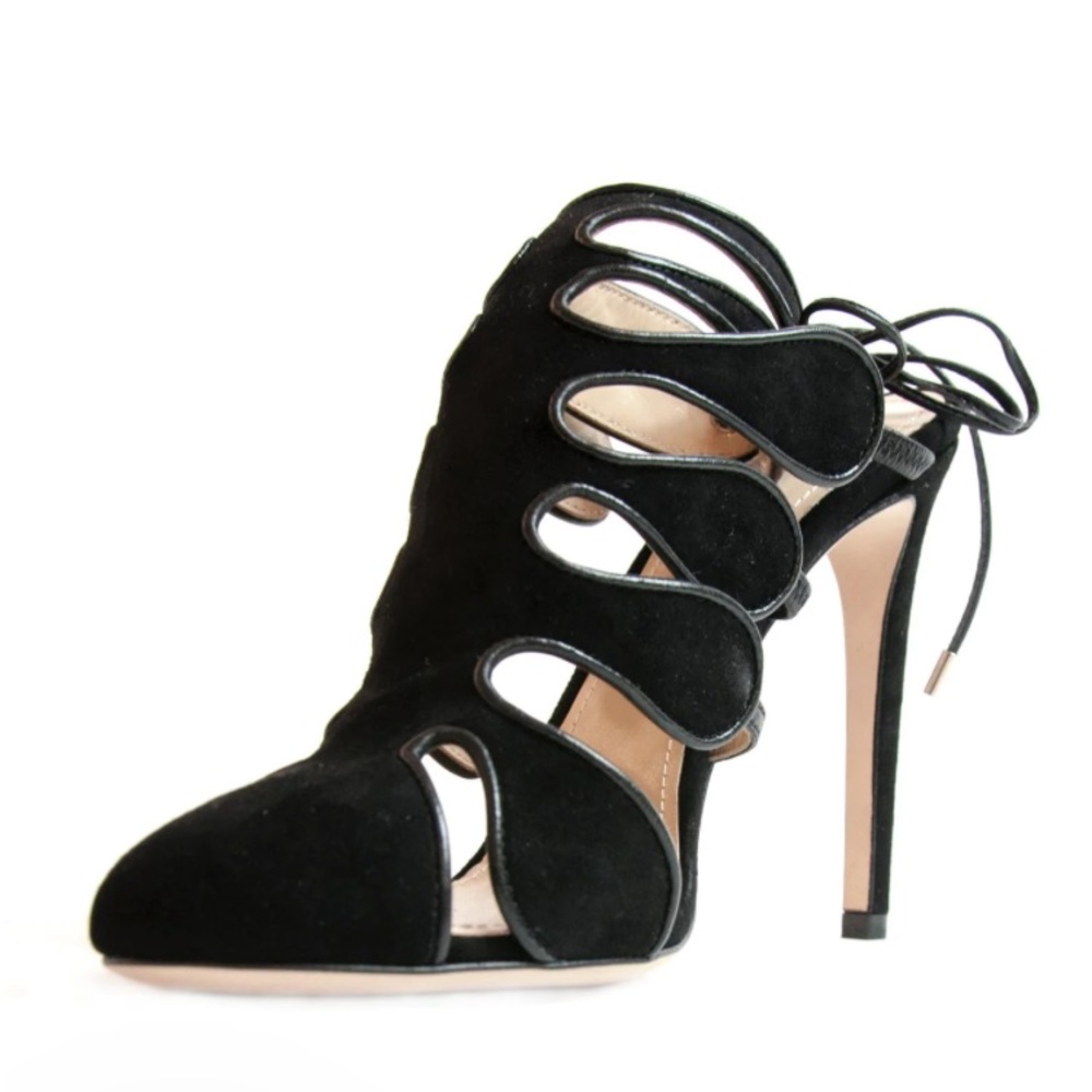 Not Selling! Looking for these to buy in size 39 Chloe Gosselin Calico Heels 👠